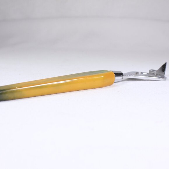 Yellow and Green Bakelite handled can / bottle opener by Glo Hill Canada - Picture 4 of 7